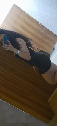 OnlyFans cuenta katemills header 2