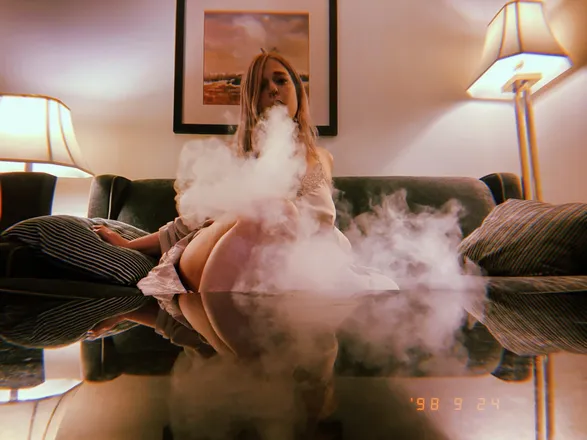 OnlyFans cuenta miilkmoney header 2