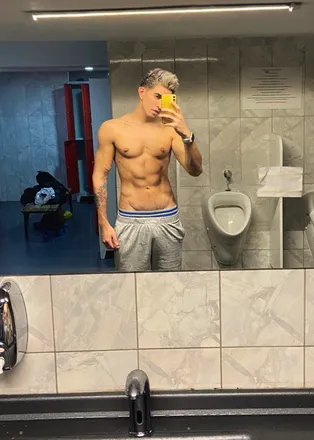 OnlyFans cuenta therikifree header 2