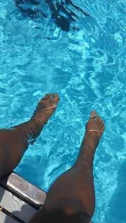 OnlyFans cuenta feetsmileee header 2