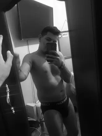 OnlyFans cuenta santi29m avatar 1