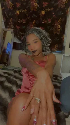 OnlyFans cuenta ladynoir12 avatar 1
