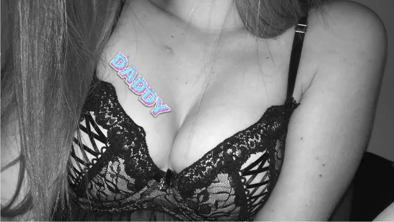 OnlyFans cuenta twigbitch101 header 2