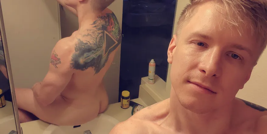 OnlyFans account  blondemonstr header 2