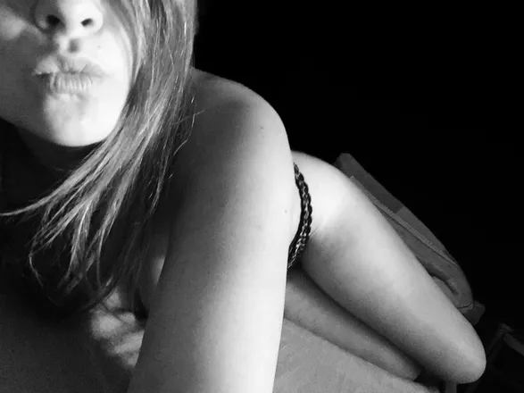 OnlyFans cuenta loryy26 header 2