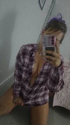 OnlyFans cuenta bananana17 header 2