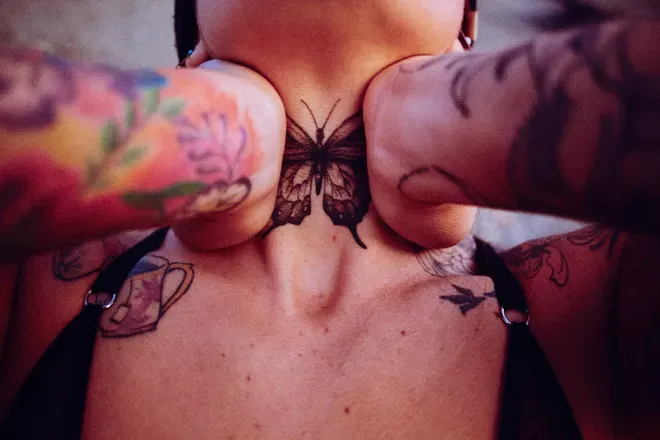 OnlyFans cuenta maaariposas header 2