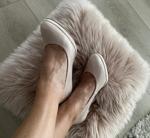 OnlyFans cuenta feetqueenworld header 2