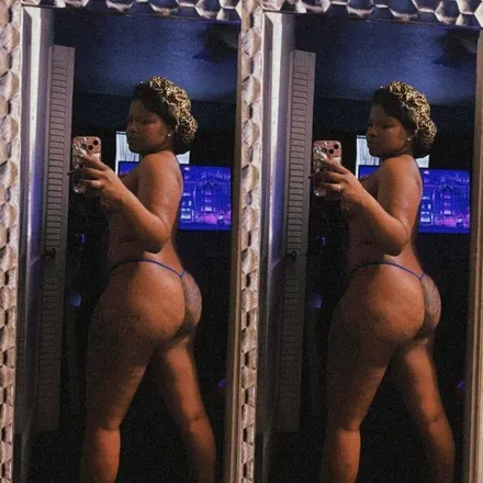 OnlyFans account  teenylia header 2