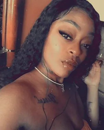 OnlyFans cuenta tastemygoodness header 2