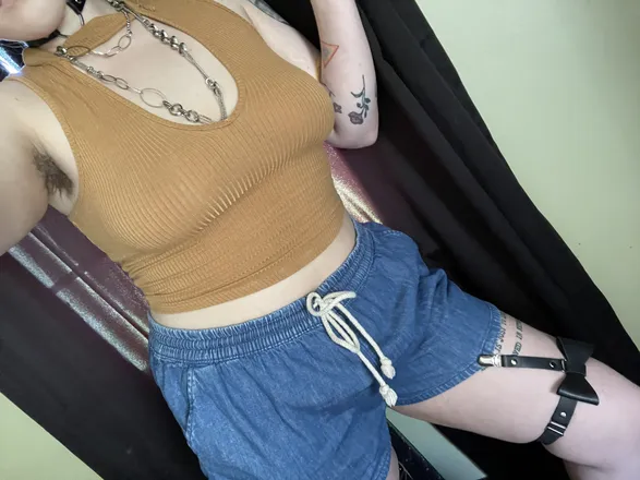 OnlyFans cuenta willowwrenxx header 2