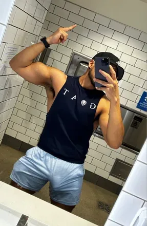OnlyFans cuenta yikesaries avatar 1