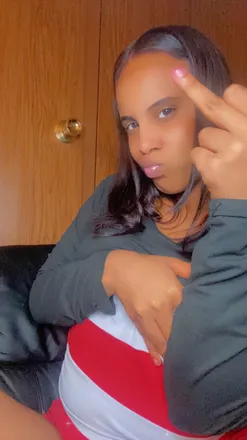 OnlyFans account  prettywetpussy04 header 2