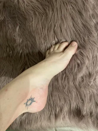 OnlyFans cuenta freakyfootfetish7 header 2