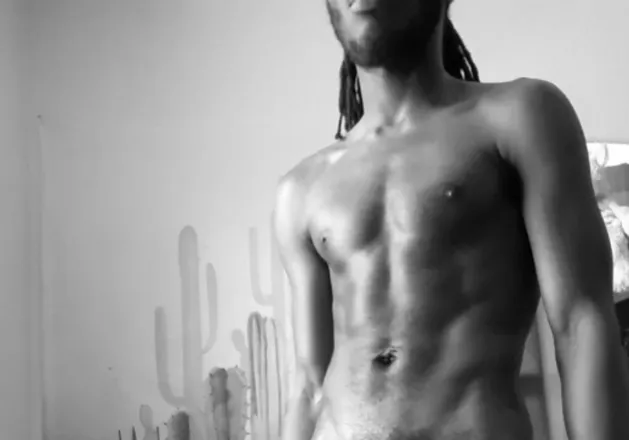 OnlyFans cuenta roaming_hippie header 2