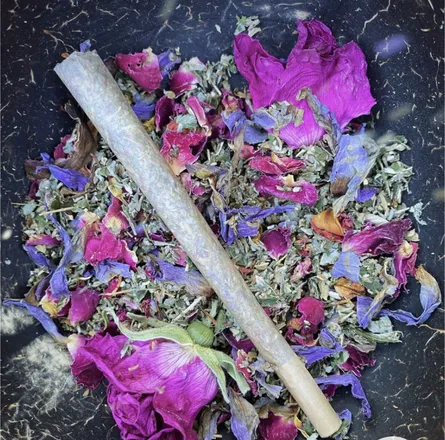 OnlyFans account  kaytheherbalist header 2