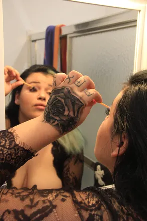 OnlyFans cuenta foxymom420 header 2