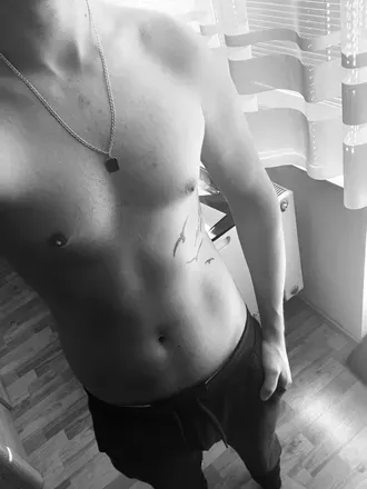 OnlyFans account  danous95 avatar 1