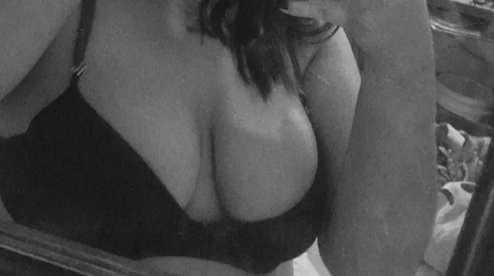 OnlyFans cuenta aphroditee0 header 2