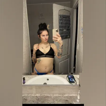 OnlyFans cuenta hotyoungmommy03 avatar 1