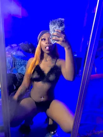 OnlyFans cuenta liyyaasharaaee avatar 1