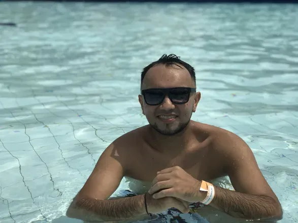 OnlyFans cuenta alexisofficial_77 header 2