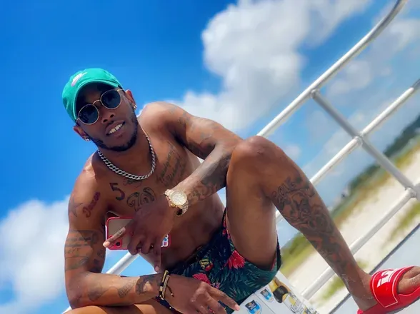 OnlyFans cuenta thareal_5 avatar 1