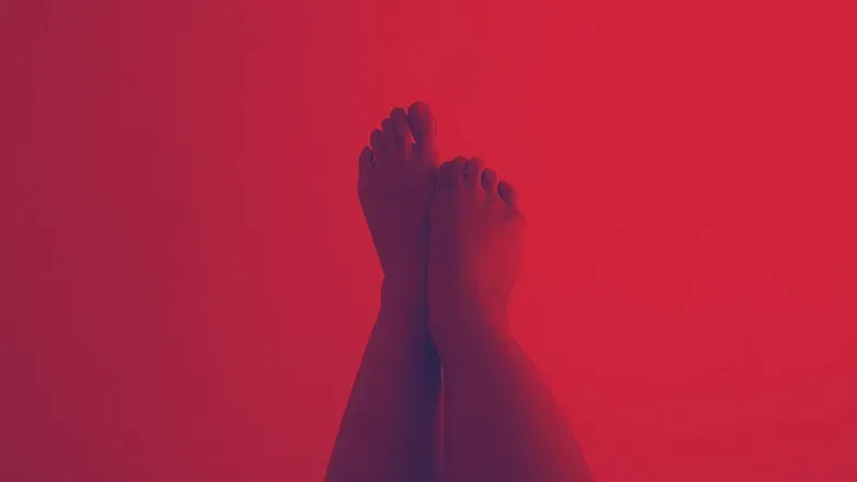 OnlyFans cuenta callmyfeet header 2
