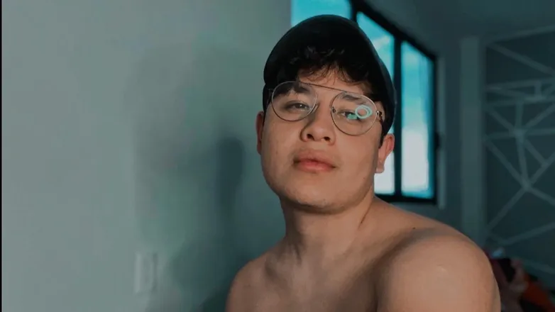 OnlyFans account  alamgutierrex header 2