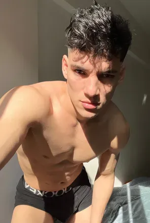 OnlyFans cuenta jones_pra96 avatar 1