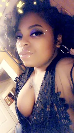 OnlyFans cuenta luckyyou28 header 2