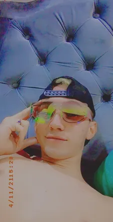 OnlyFans cuenta logan001 header 2