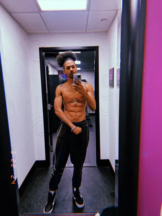 OnlyFans cuenta user228aries header 2