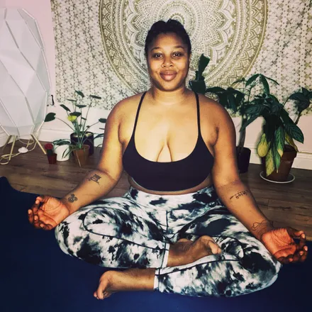 OnlyFans cuenta holdingspaceyoga header 2
