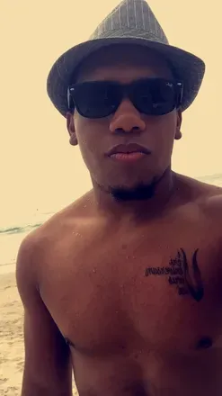 OnlyFans of r.kingston