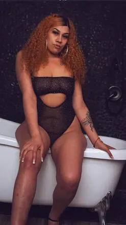OnlyFans cuenta u210746678 header 2