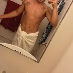 OnlyFans cuenta nomakelaikustrait avatar 1
