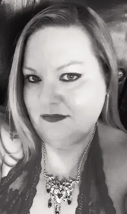 OnlyFans account  evilatitsbest header 2