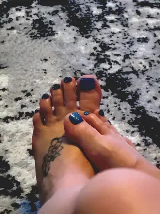 OnlyFans cuenta shybarefootsole avatar 1