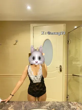 OnlyFans account  nat_swing avatar 1