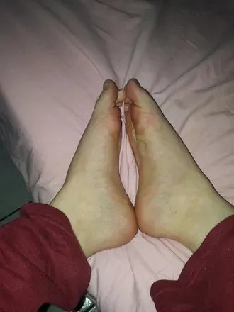OnlyFans cuenta footlovingswan avatar 1
