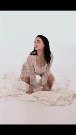 OnlyFans account  thicchousewife3 header 2
