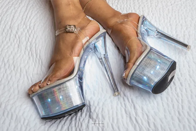 OnlyFans cuenta tiippytoes header 2
