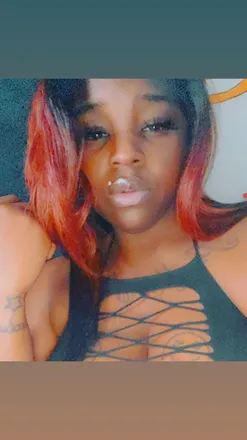 OnlyFans account  sweetcheeks.com header 2