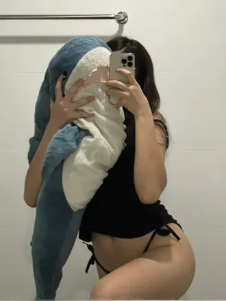 OnlyFans account  mali_malee avatar 1