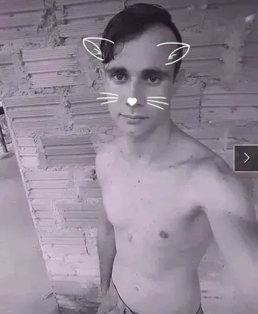 OnlyFans account  uroniaarr avatar 1