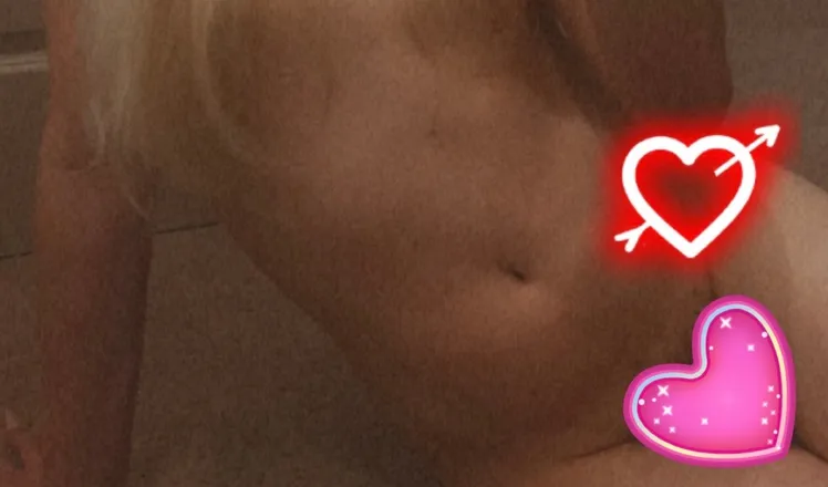 OnlyFans cuenta threalqueenaria header 2