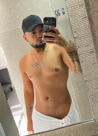 OnlyFans cuenta aaronandres11 avatar 1