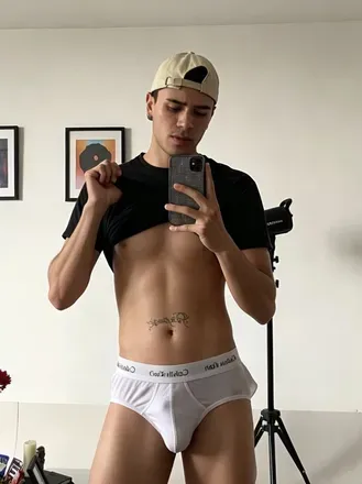 OnlyFans of dariocaicedo