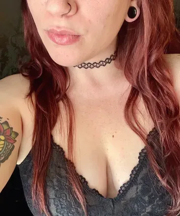 OnlyFans account  tattoofootgirl avatar 1